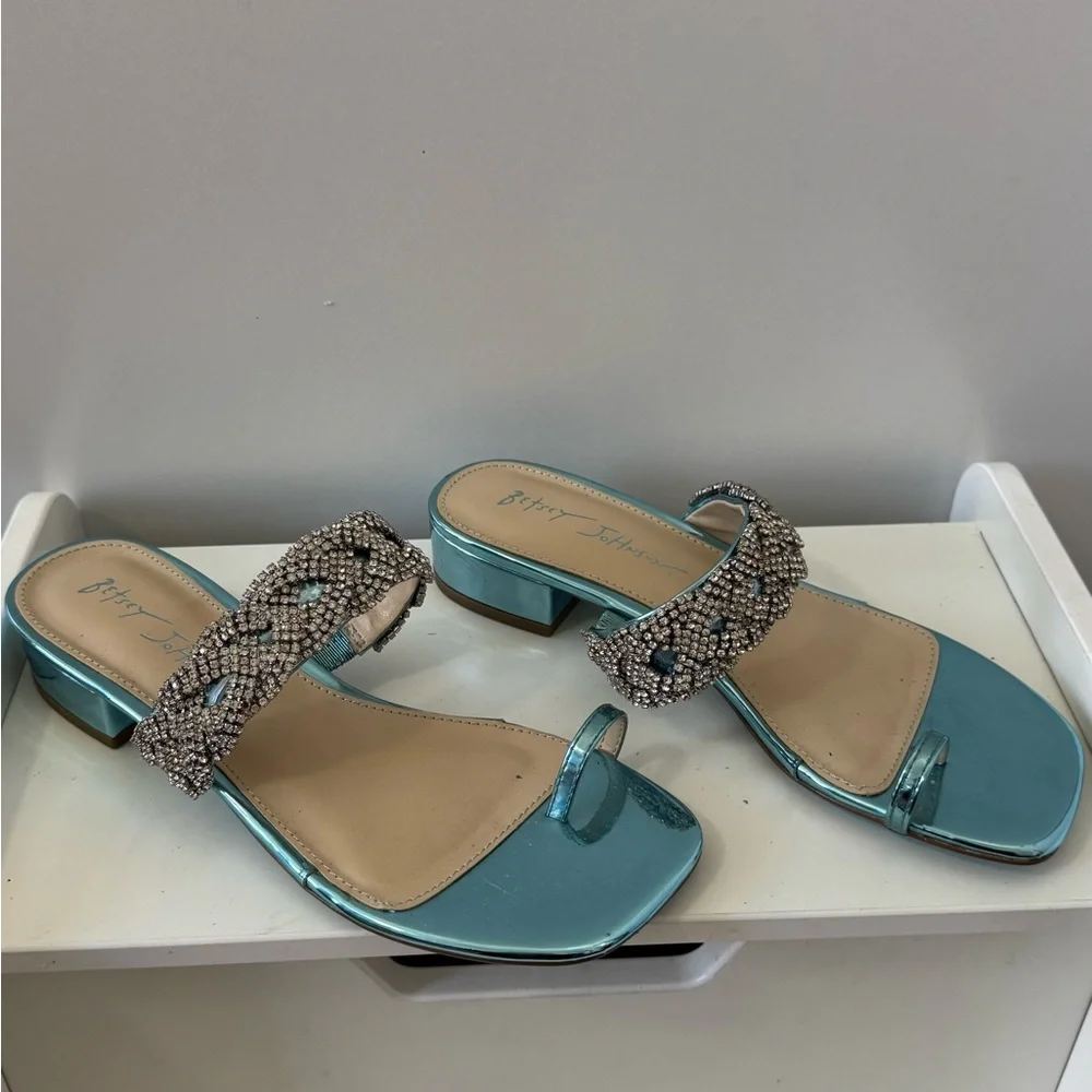 Betsey Johnson Turquoise Sandals with Rhinestones size 6 - Picture 3 of 3